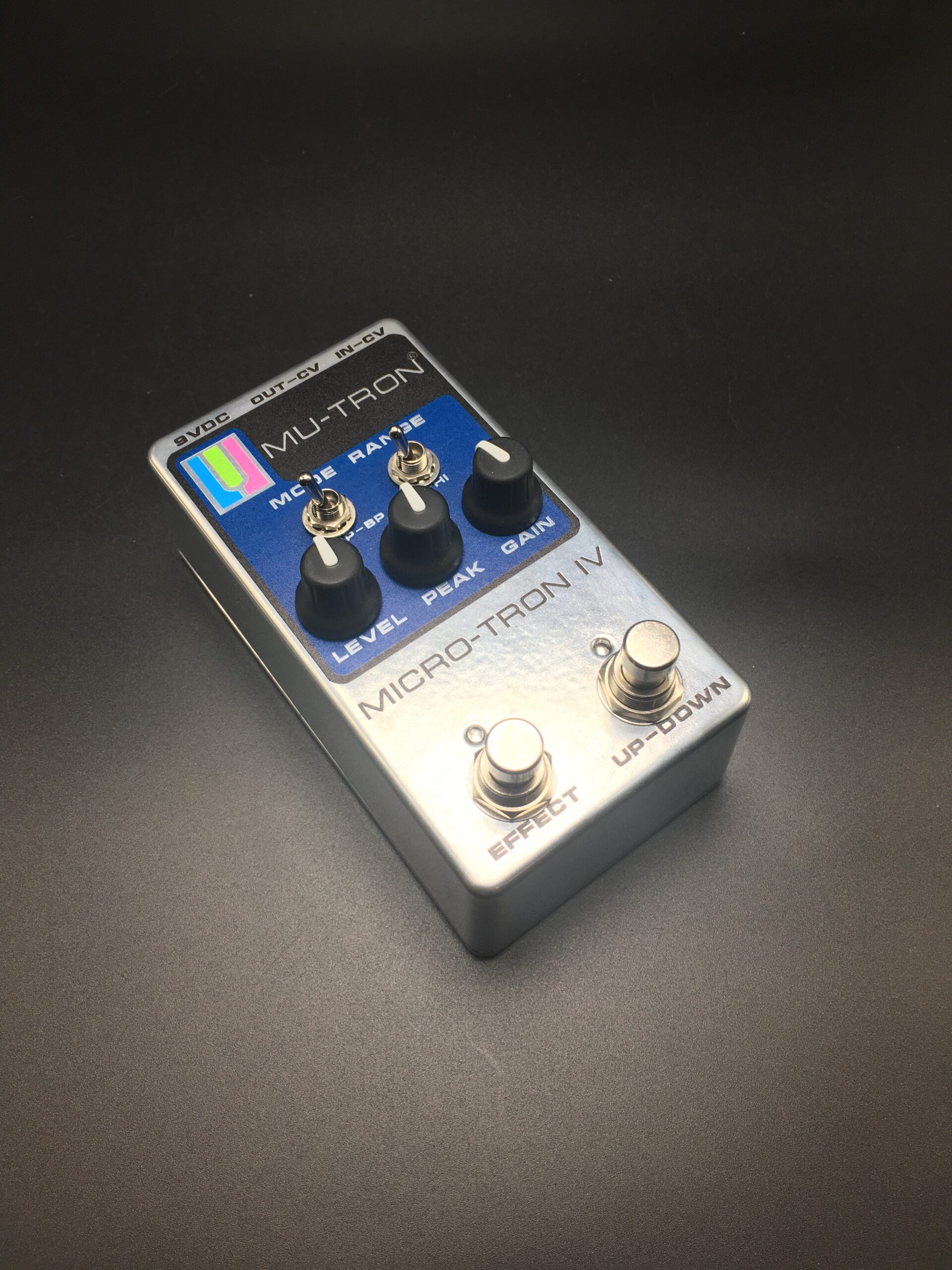 Micro-Tron IV Vintage Silver One off case raw - Image 2