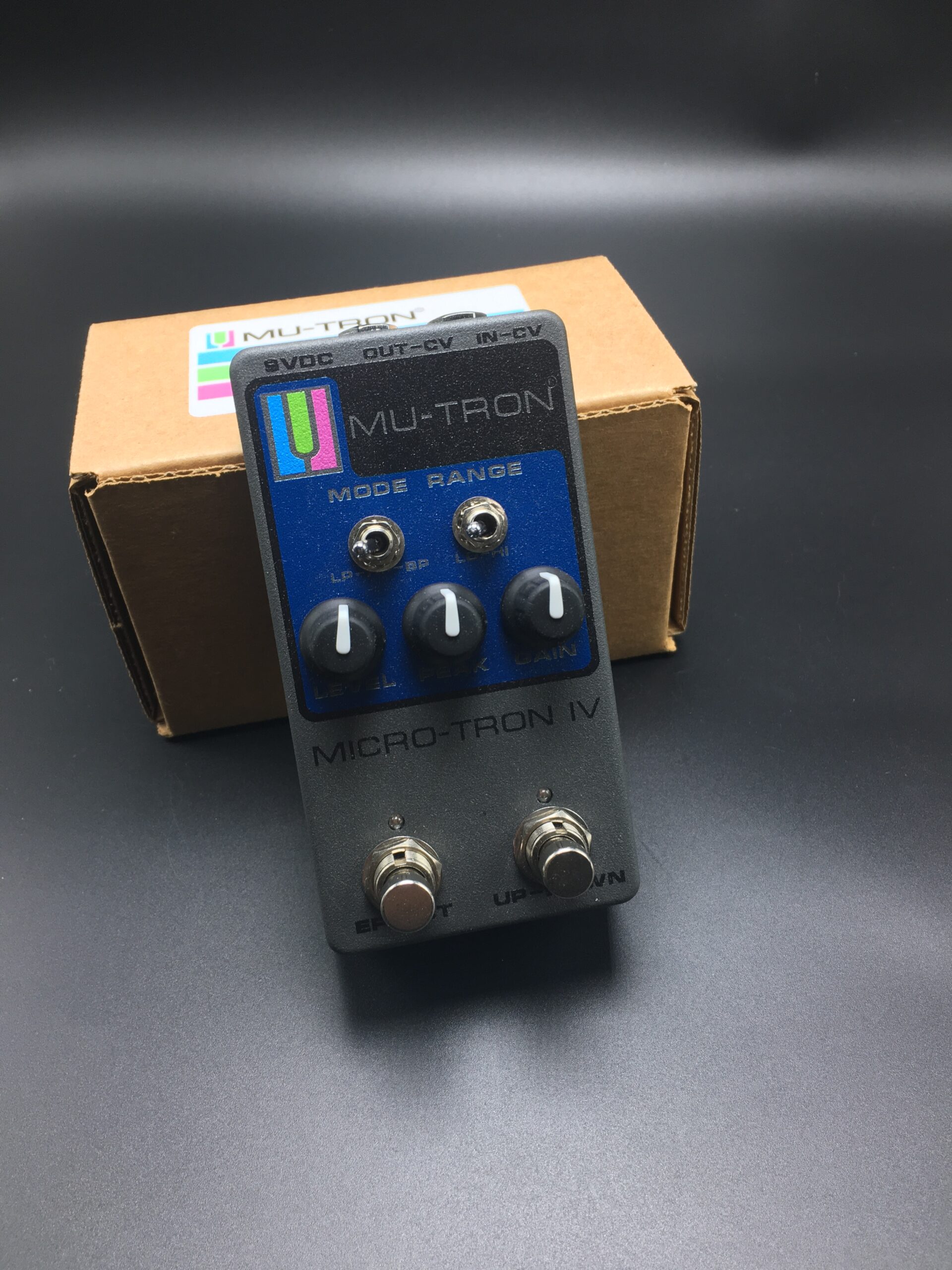 Micro-Tron IV Vintage Silver One off case dark gray